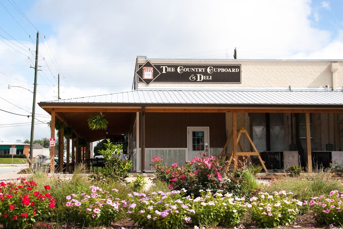 Country Cupboard & Deli
